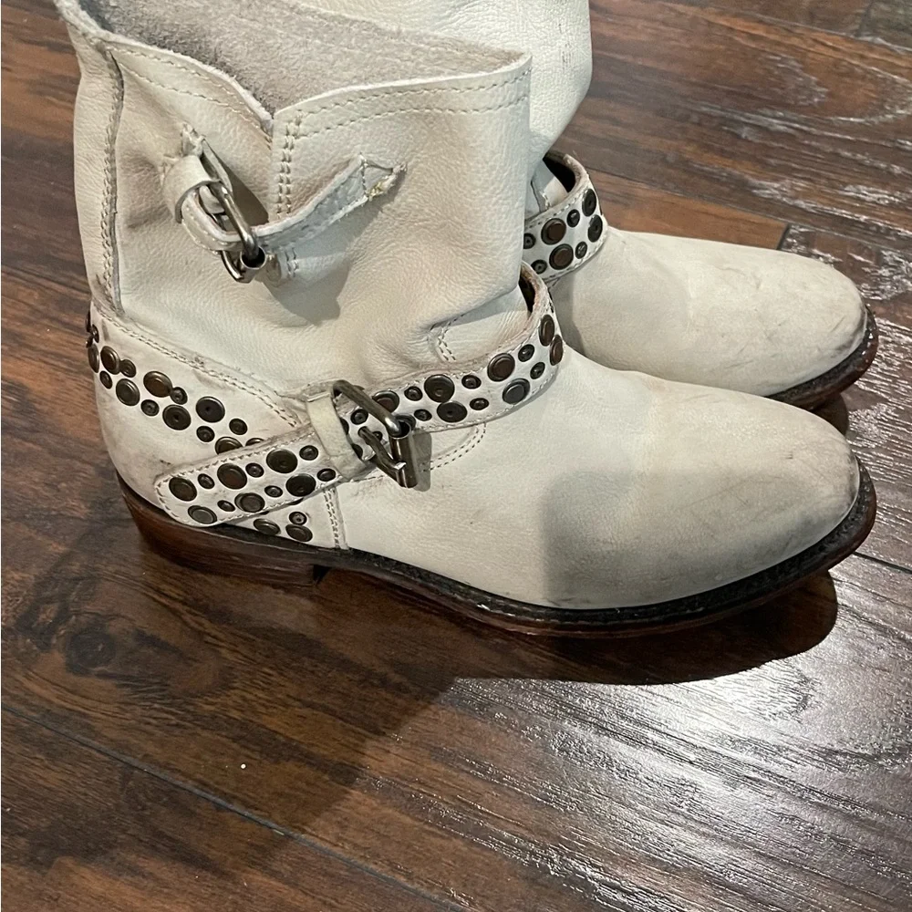 NEW, unused, distressed white moto boots